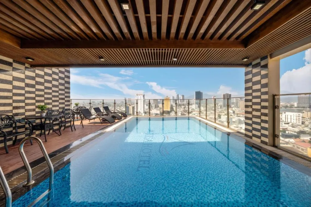Mitisa Hotel Danang фото 1