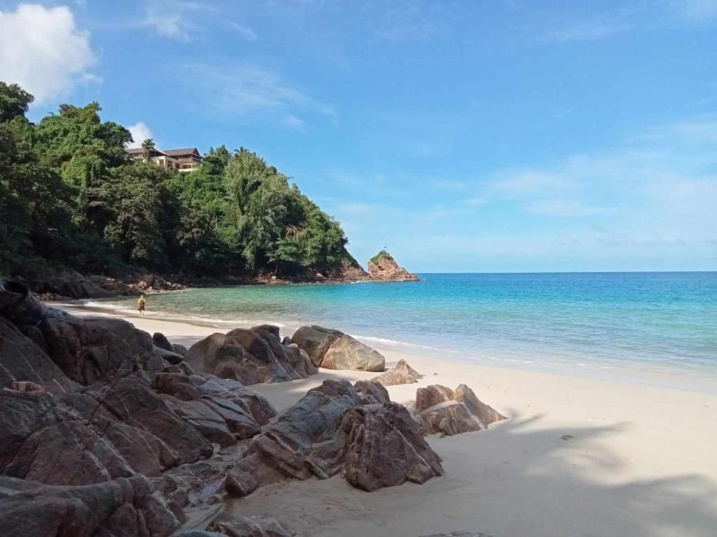 Naiyang Beach Hotel фото 50