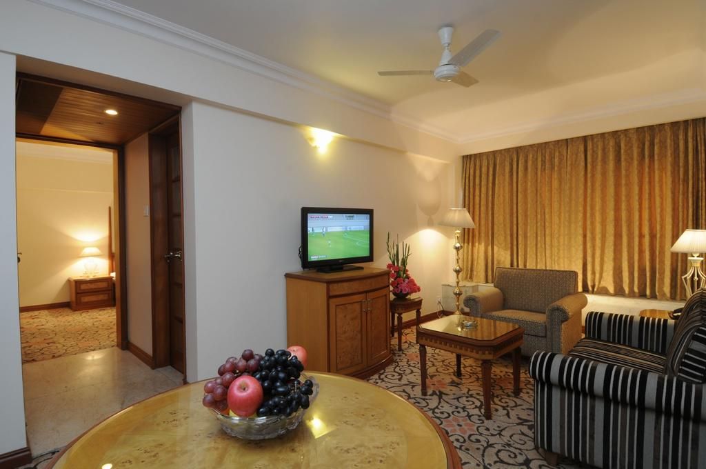 Fariyas Hotel Mumbai фото 62