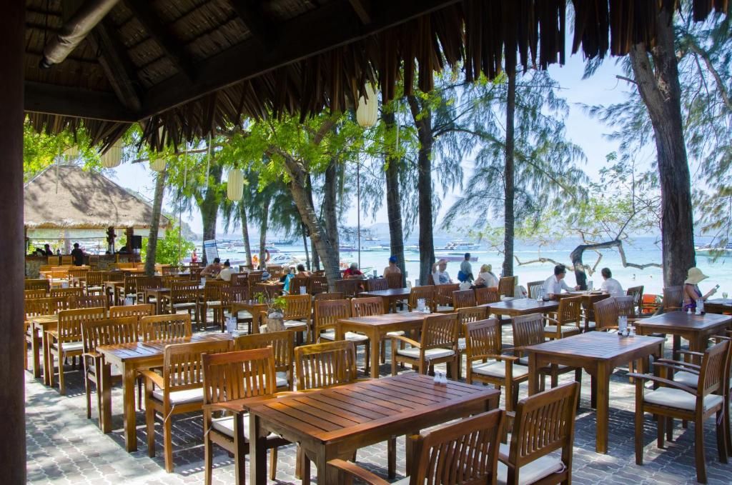 Coral Island Resort фото 44