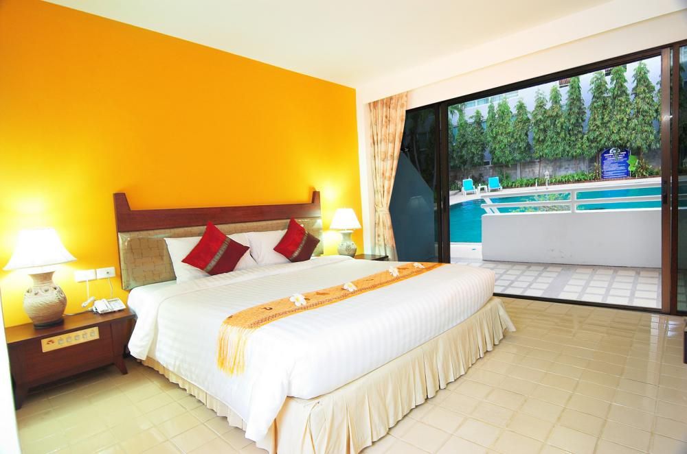 Karon Whale Resort фото 65