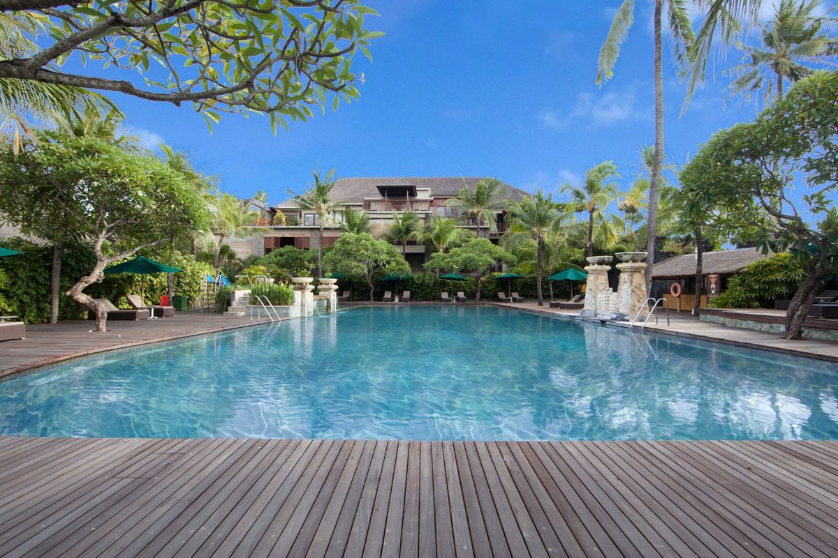 Legian Beach Hotel фото 8