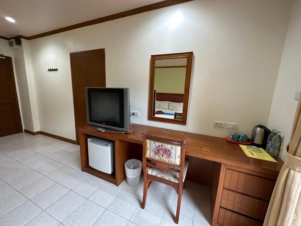 Thipurai Beach Hotel фото 35