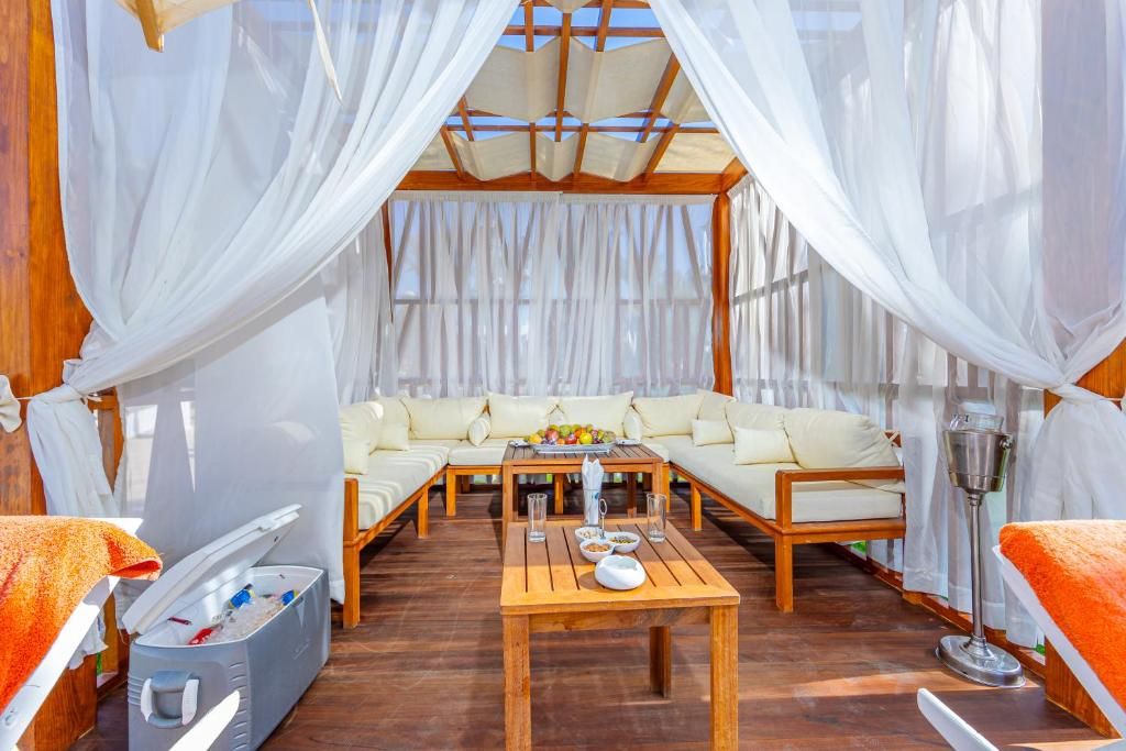 Siva Grand Beach Hotel фото 130