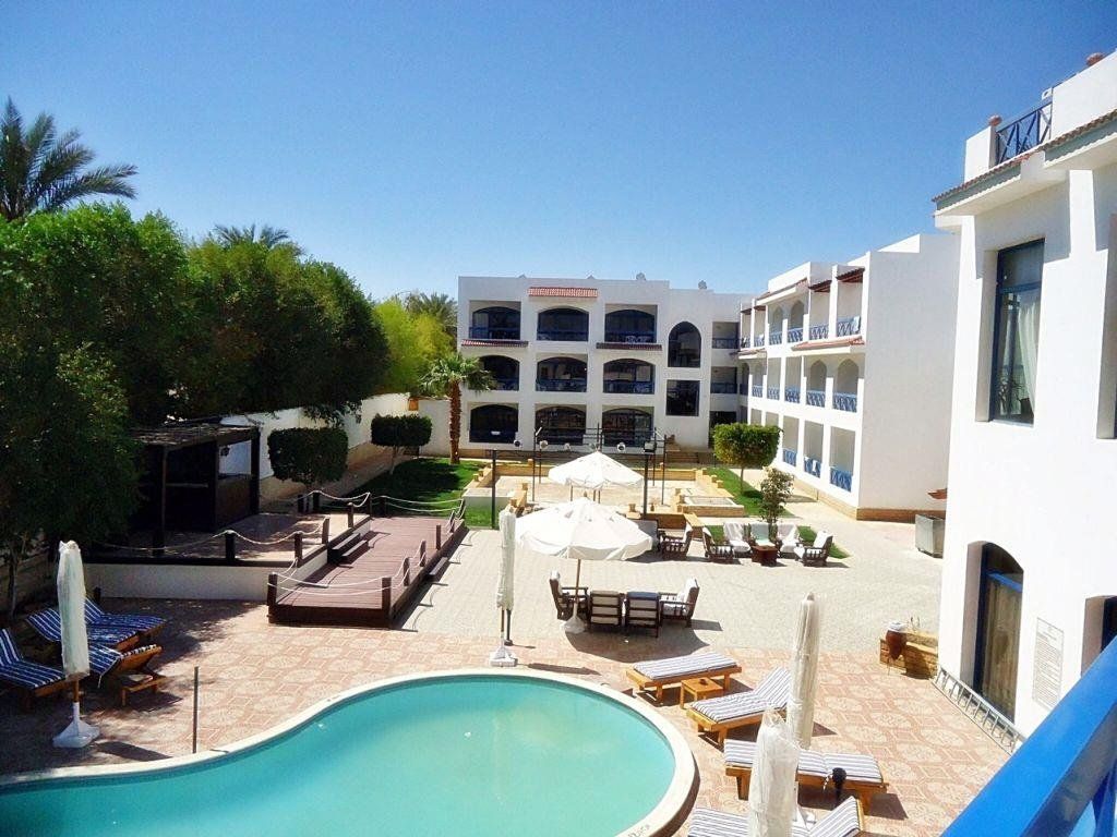 La Perla Hotel фото 1