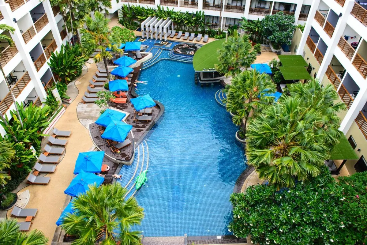 Deevana Plaza Phuket фото 1