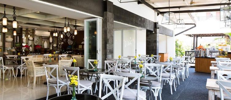 Фото отеля Natya Hotel Kuta