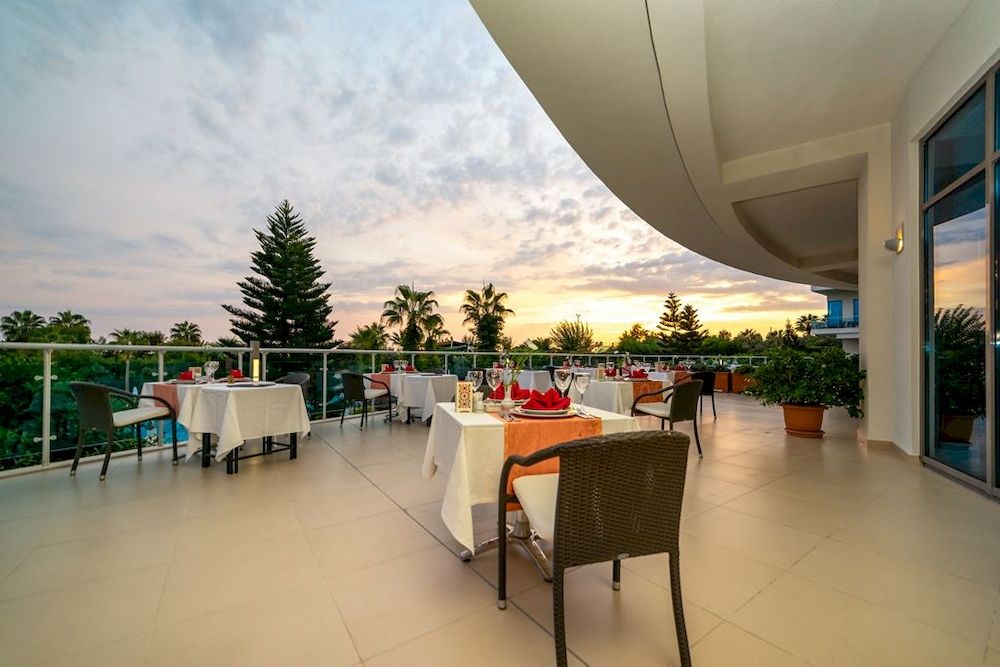 Commodore Elite Suites & Spa (Adults Only) фото 103