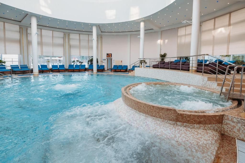 Ramada By Wyndham Yekaterinburg Hotel & Spa фото 29
