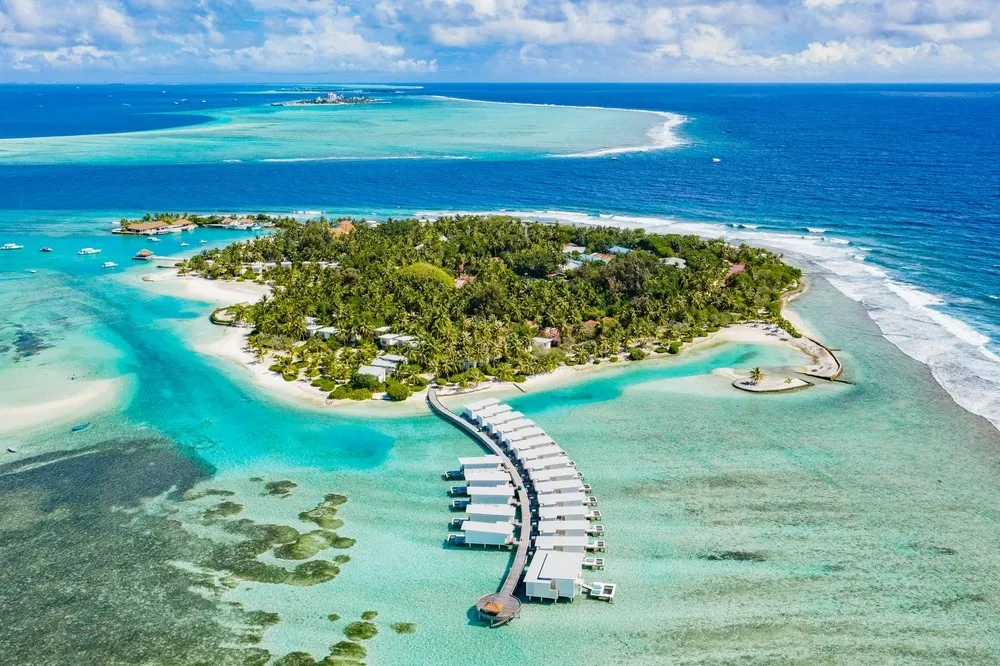 Holiday Inn Resort Kandooma Maldives фото 2
