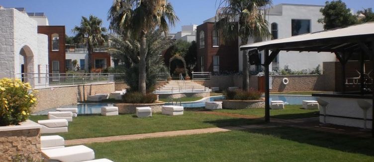 Фото отеля Costa Luvi Hotel