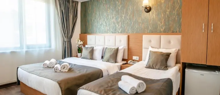 Фото отеля The Camelot Hotel