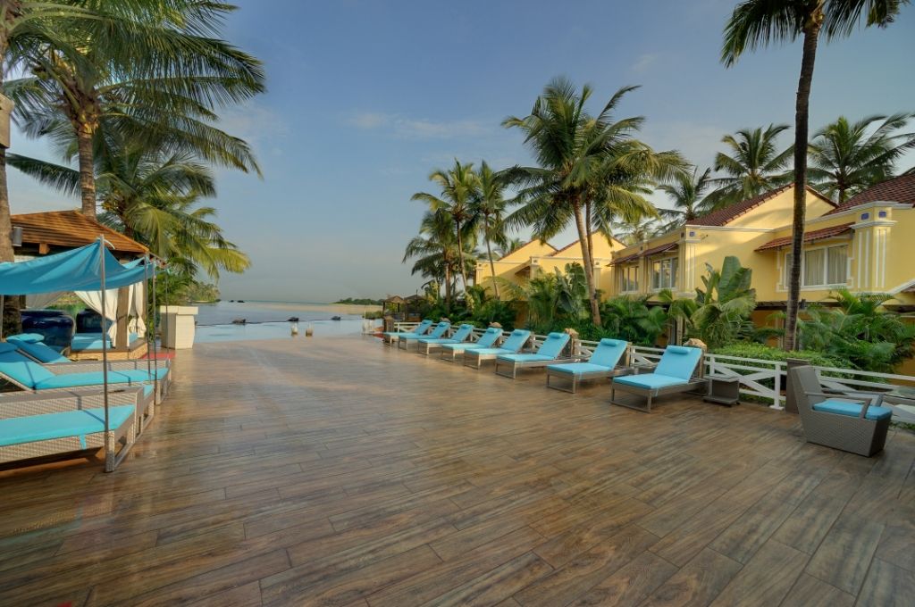 Mayfair Hideaway Spa Resort фото 3