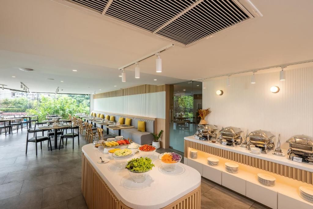Aster Hotel and Residence фото 34