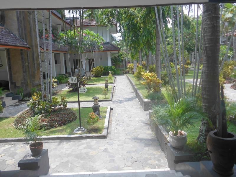 Puri Saron Hotel Senggigi фото 3