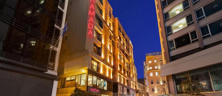 Фото отеля Ramada By Wyndham Istanbul Pera