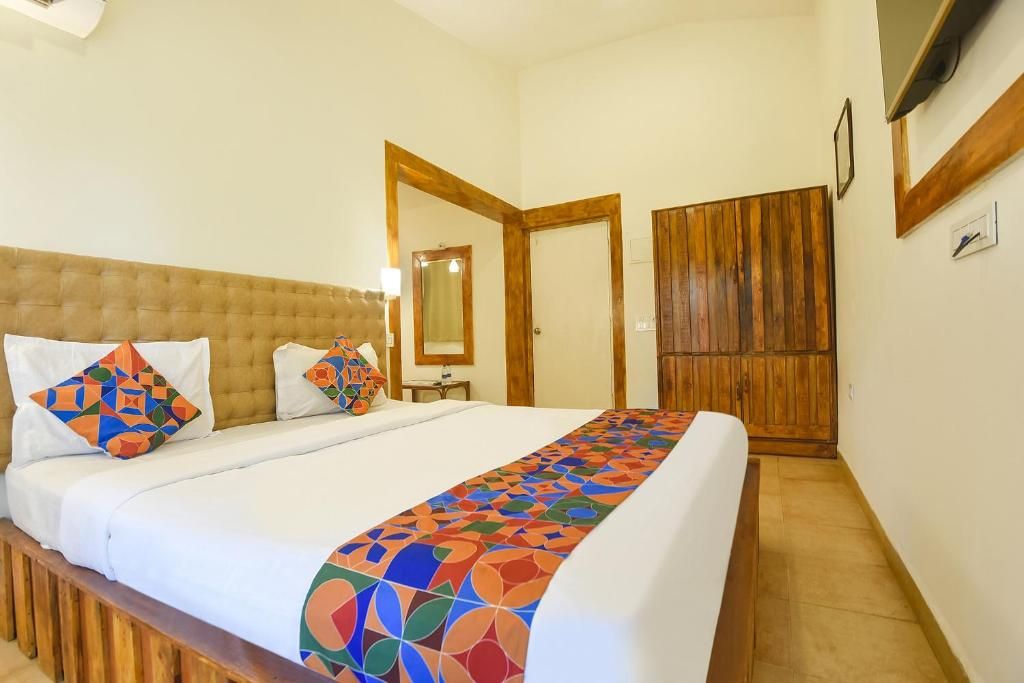 FabHotel Grand Royal Palms фото 2