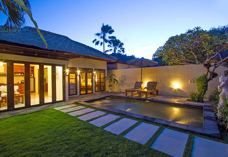 Bali Baliku Beach Front Luxury Private Pool Villas фото 29