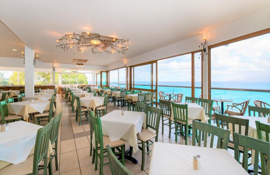 Stelios Horizon Beach Hotel фото 48