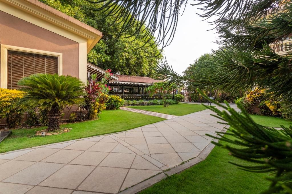 Seashell Beach Suites фото 66