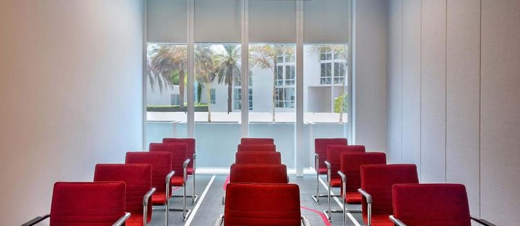 Фото отеля Aloft Dubai Airport