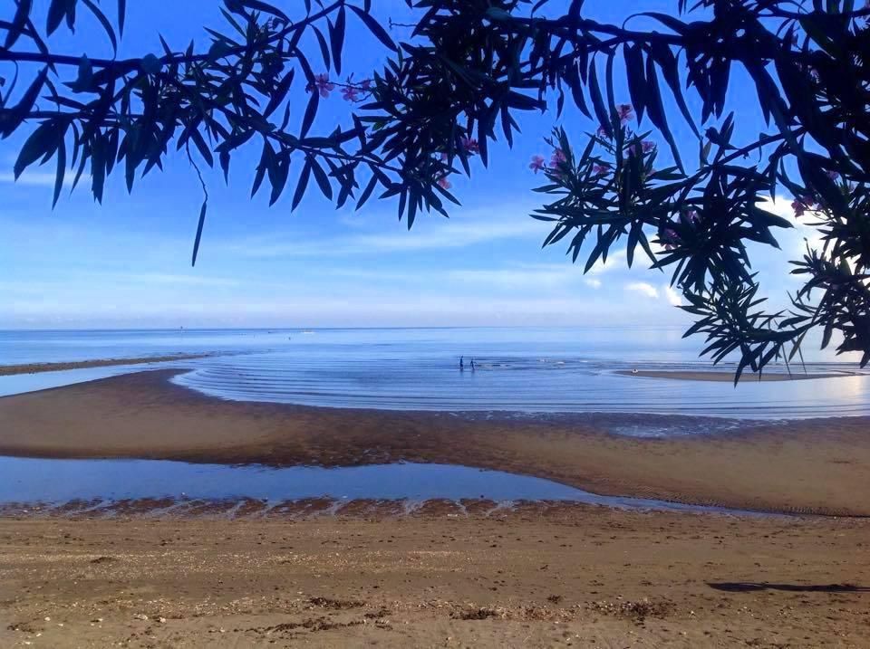 Adirama Beach Hotel & Restaurant фото 43