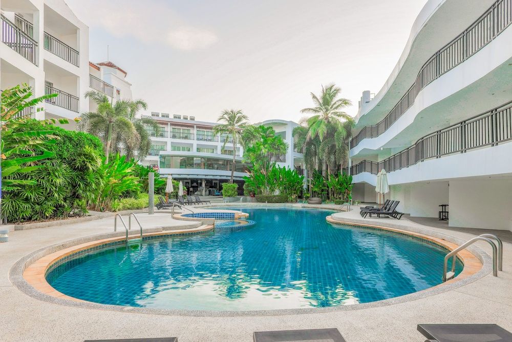 Holiday Inn Resort Phuket Karon Beach фото 80