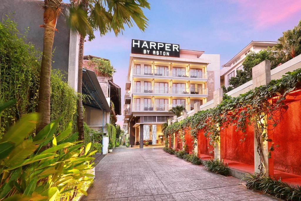 Harper Kuta by Aston фото 0