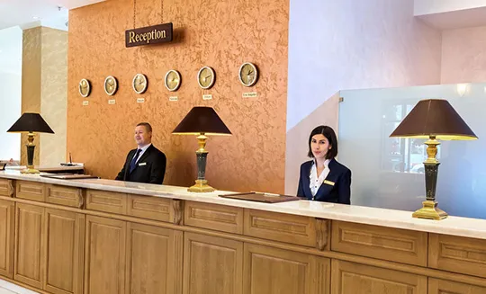 Фото отеля Ani Plaza Hotel