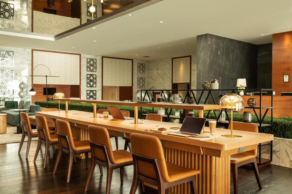 Sheraton Grand фото 38