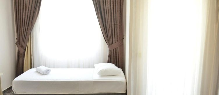 Фото отеля Dream Town Hotel & Restaurant