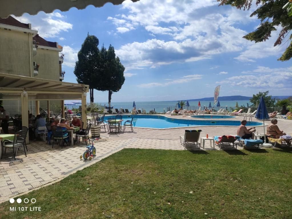 Helios Hotel Balchik фото 3
