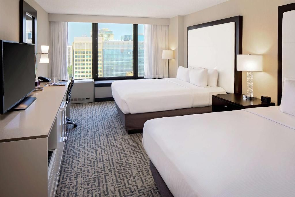 DoubleTree by Hilton Hotel Chicaco - Magnificent Mile фото 43