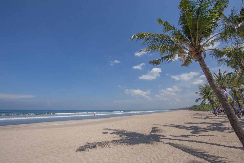 Legian Beach Hotel фото 74