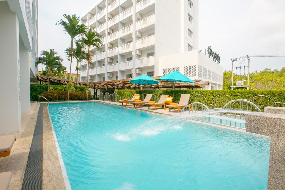 Recenta Suite Phuket Suanluang фото 7