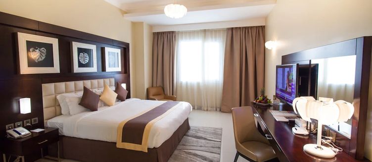 Фото отеля Atiram Premier Hotel