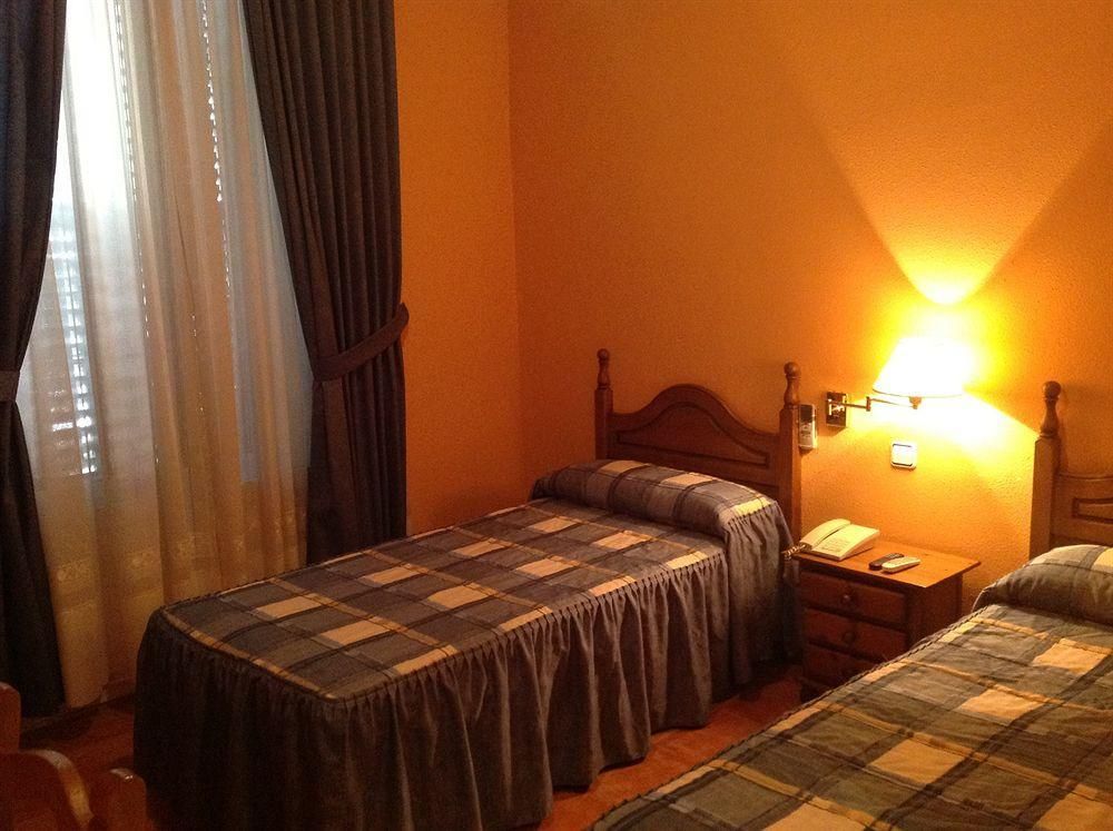 Хостел «Hostal Las Fuentes» фото 3