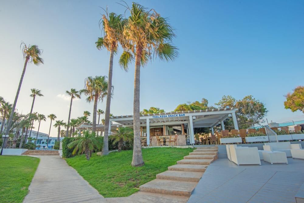 Dome Beach Hotel & Resort фото 52