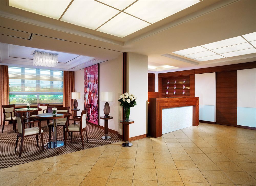 Sheraton Zürich Neues Schloss Hotel фото 25
