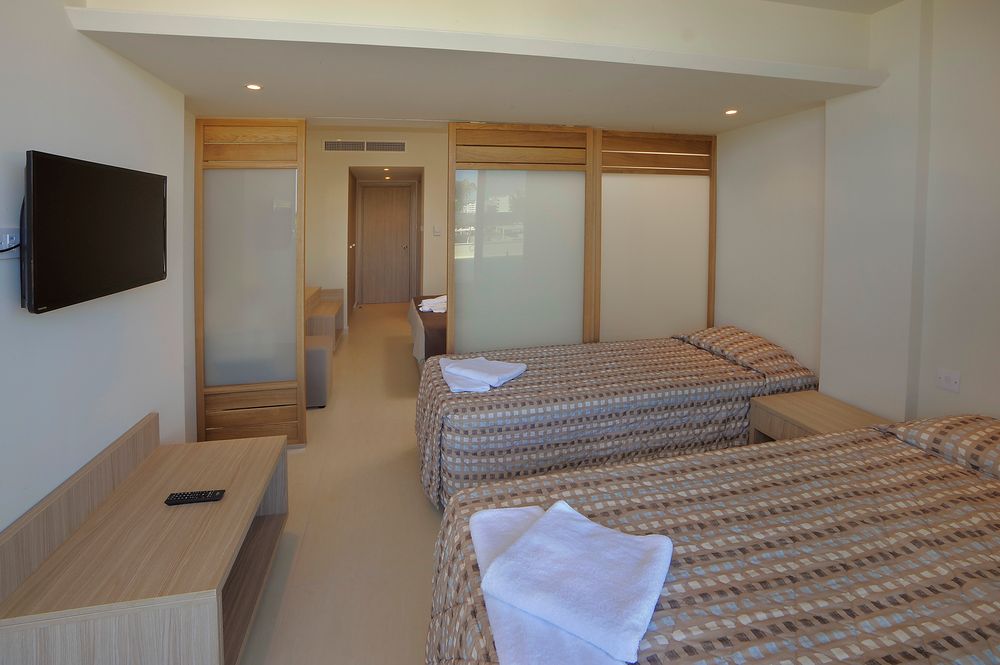 Nelia Beach Hotel фото 23