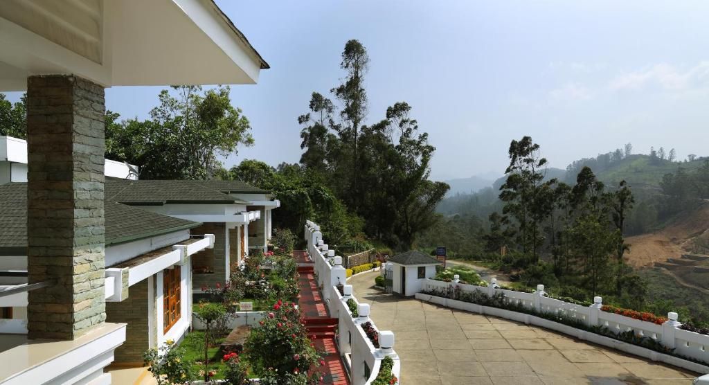 Elysium Garden Hill Resort фото 21
