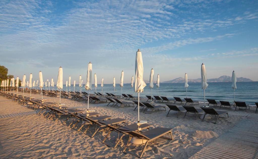 Caravia Beach Hotel фото 28