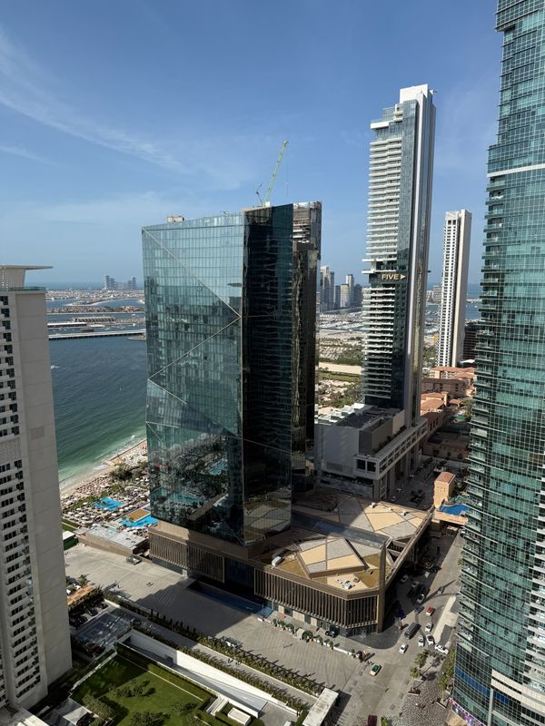 Hilton Dubai The Walk фото 43