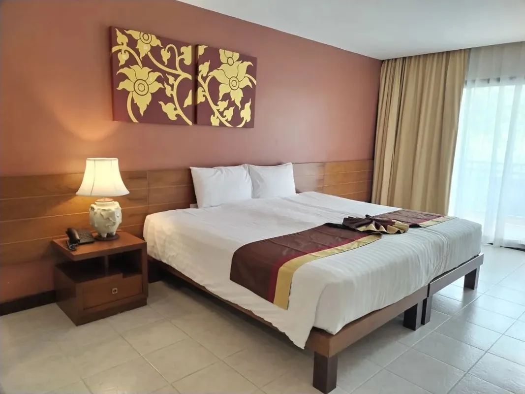 Naithonburi Beach Resort фото 39