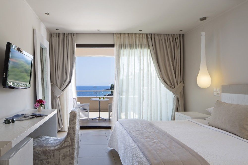 KB Skiathos Hotel & Suites фото 2