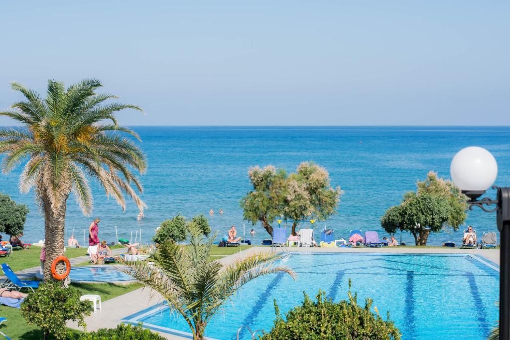 Ariadne Beach Hotel фото 3