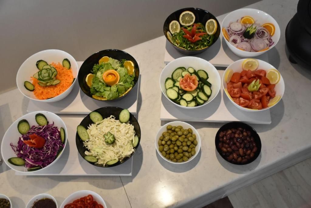 California Beach Hotel фото 14
