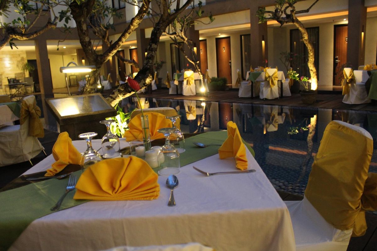 Hotel Santika Kuta фото 4