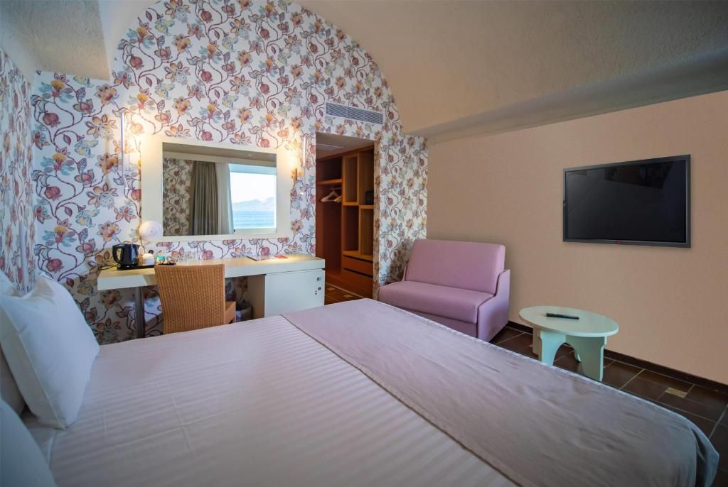 Ramada Loutraki Poseidon Resort фото 27