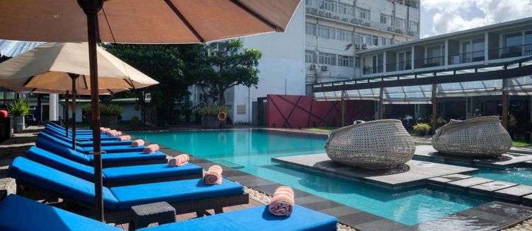 Фото отеля Camelot Beach Hotel
